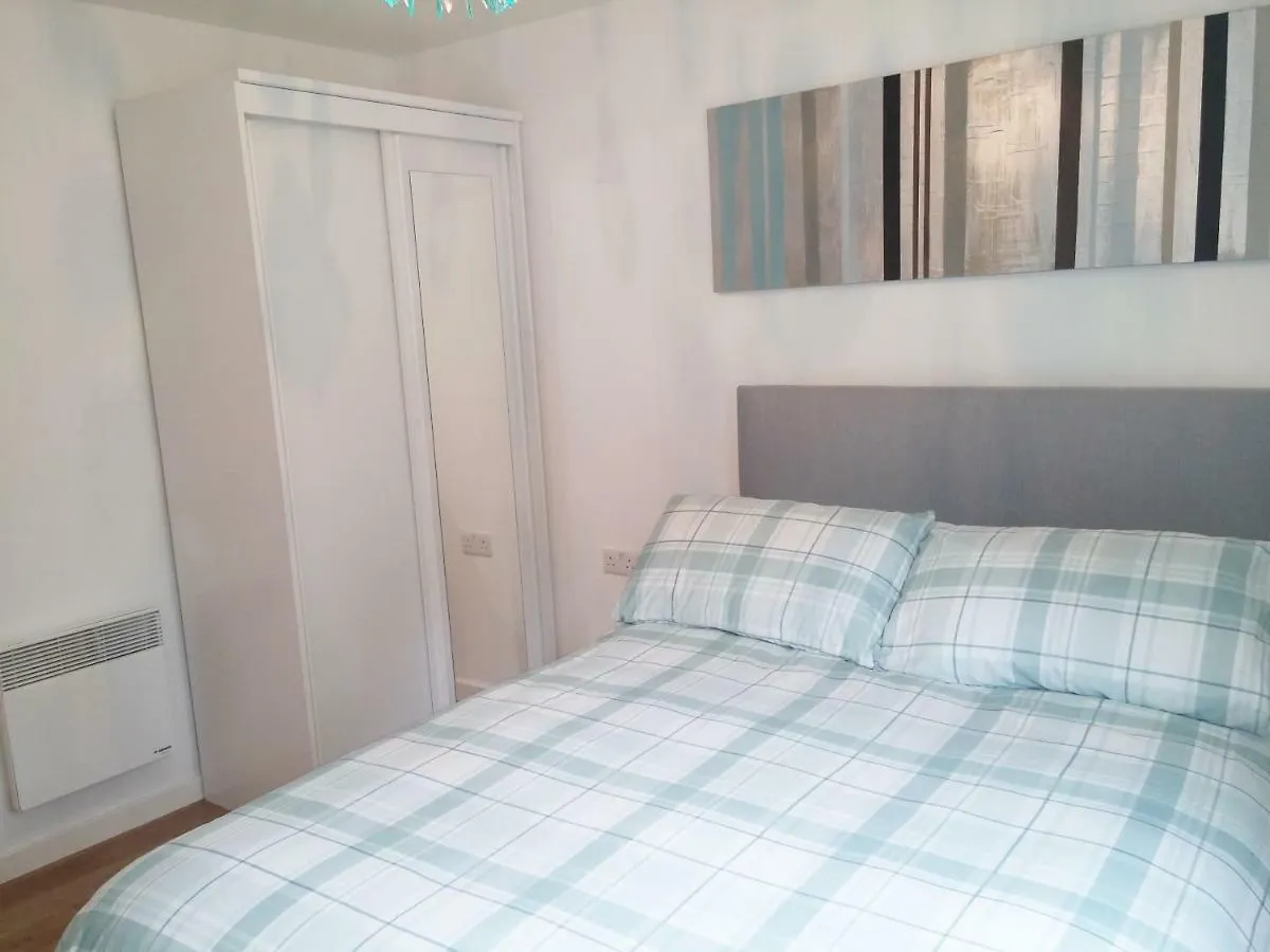 Edinburgh Holiday Apartment - Central Location